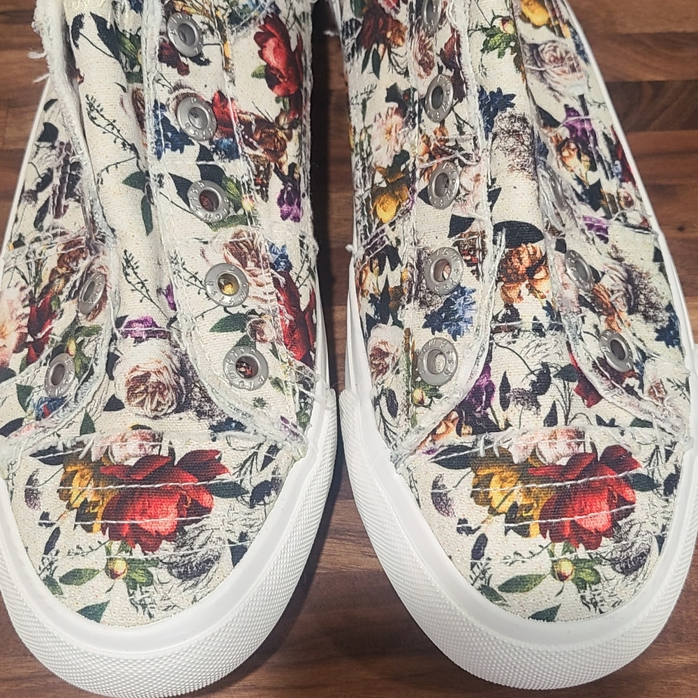 Blowfish womens shoes size 10